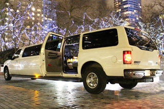 Vancouver SUV party limos